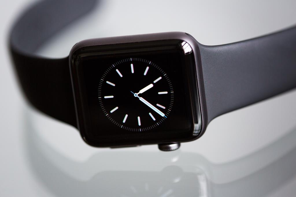 veja se é possível tirar risco da tela do Apple Watch a seguir