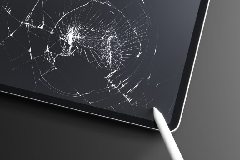 Vale a pena trocar a tela trincada do seu iPad?