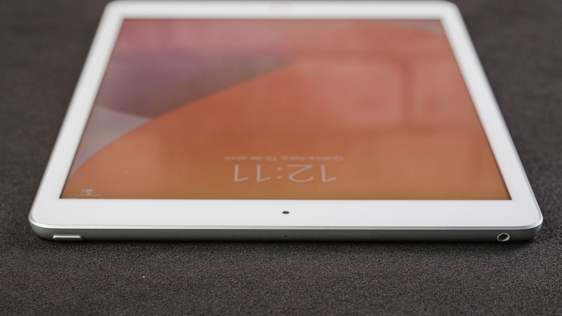 Saiba o custo do reparo da tela quebrada do iPad 8 e como restaurar a funcionalidade do seu dispositivo pode ser simples.